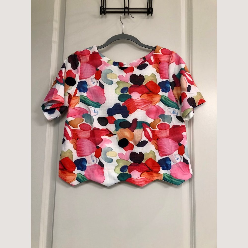 SHEIN Multicolored Scalloped Crop